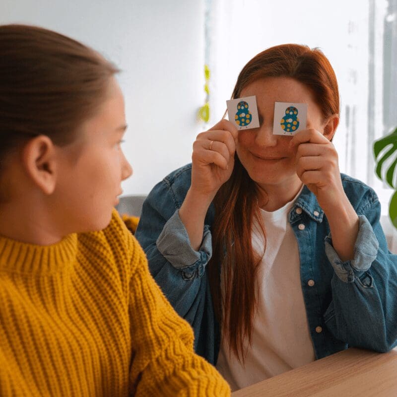 woman-girl-playing-memory-game
